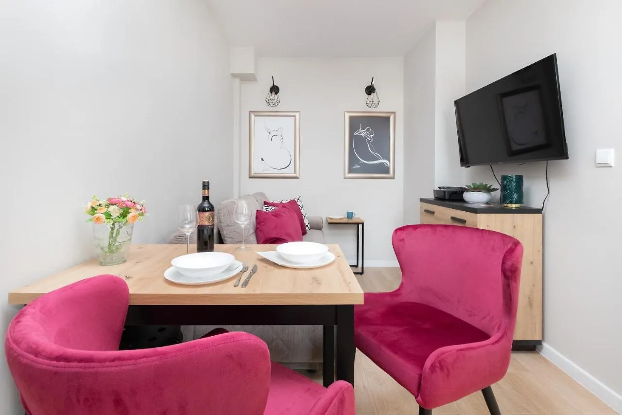 Apartment Ferienwohnung Brzezno Apartament Przy Plazy By Renters Danzig Polen